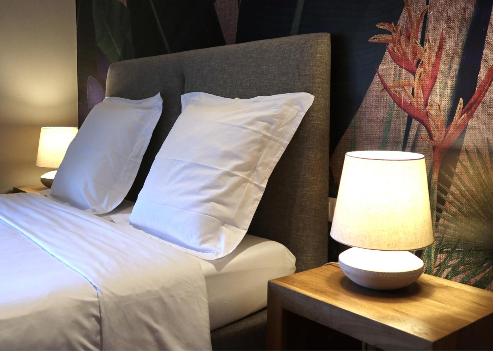 De La Hotel Niza